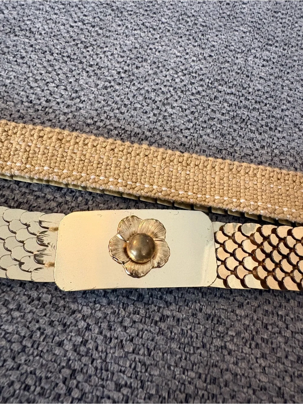vintage gold-tone stretch cinch belt fish-scale or mermaid-scale